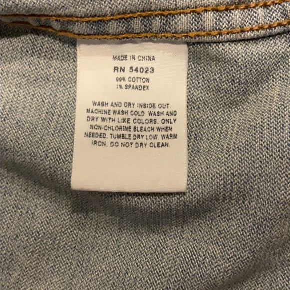 Gap Light Wash Button Denim Vest - Picture 5 of 7